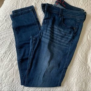 Elle High Waisted Skinny Jeans - Size 10 - Medium Wash/No Distressing